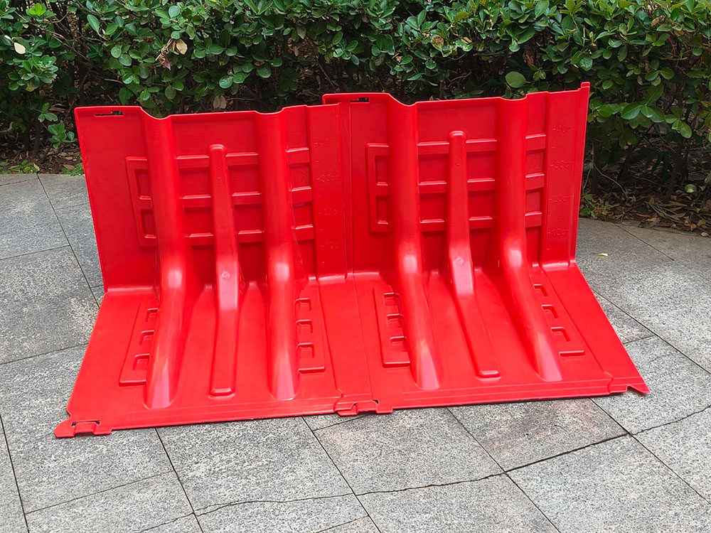 Anti flood protection barrier 